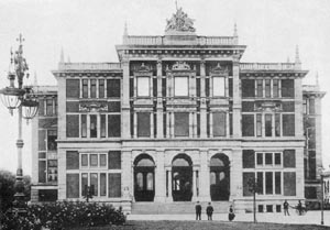 Facade of the Überseemuseums between 1895 and 1907
